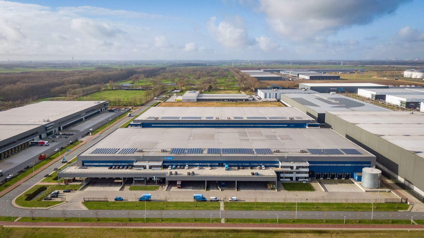 View photo 2 of Conakryweg 2-D