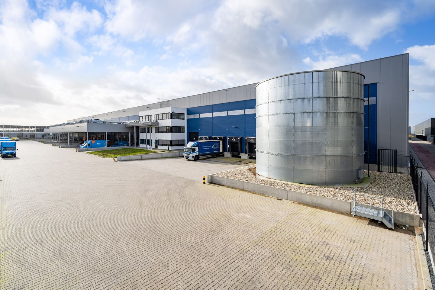 View photo 5 of Conakryweg 2-D