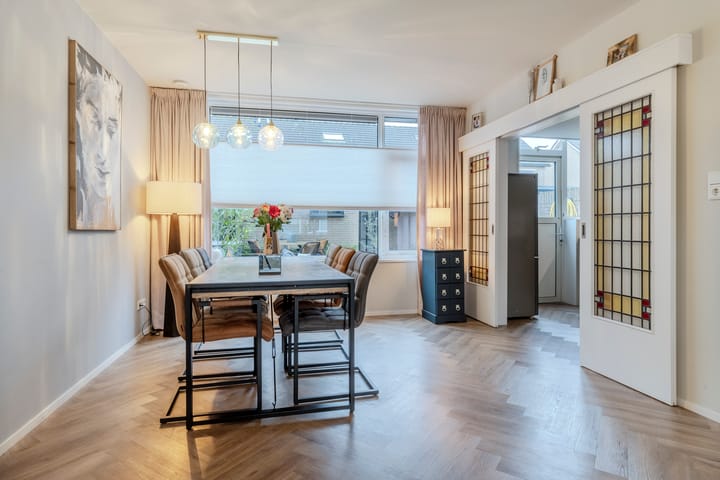 Photo 2 of van Hogendorpstraat 59