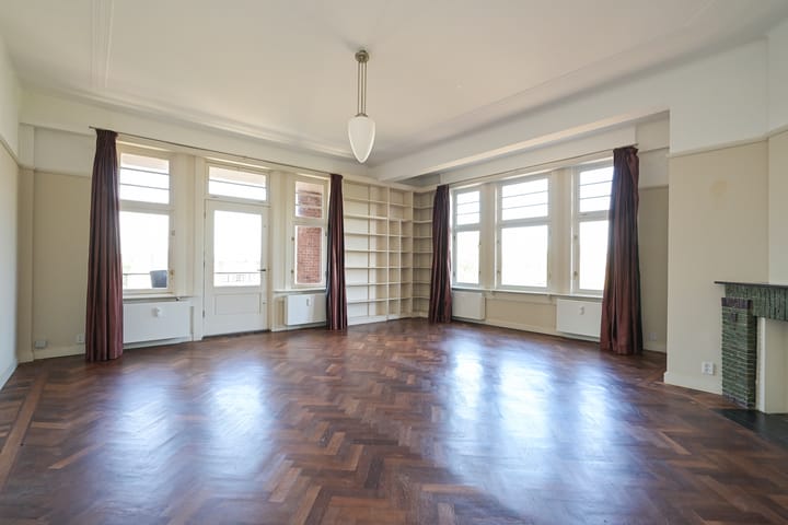 Foto 8 van Alexander Gogelweg 75-A