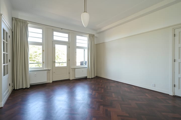 Foto 16 van Alexander Gogelweg 75-A