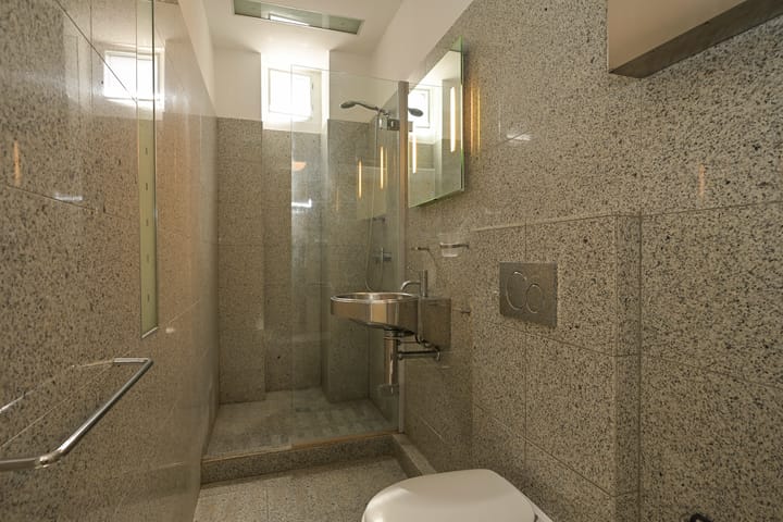 Foto 38 van Alexander Gogelweg 75-A