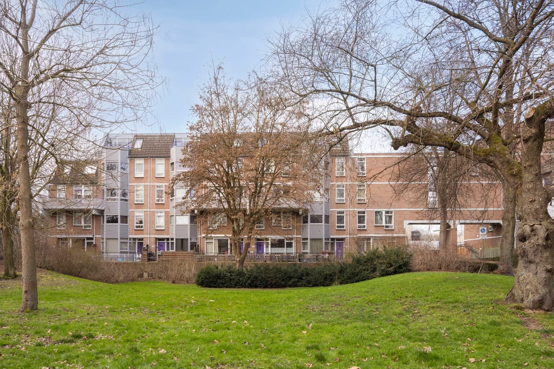 Foto 38 van Roserije 245-C