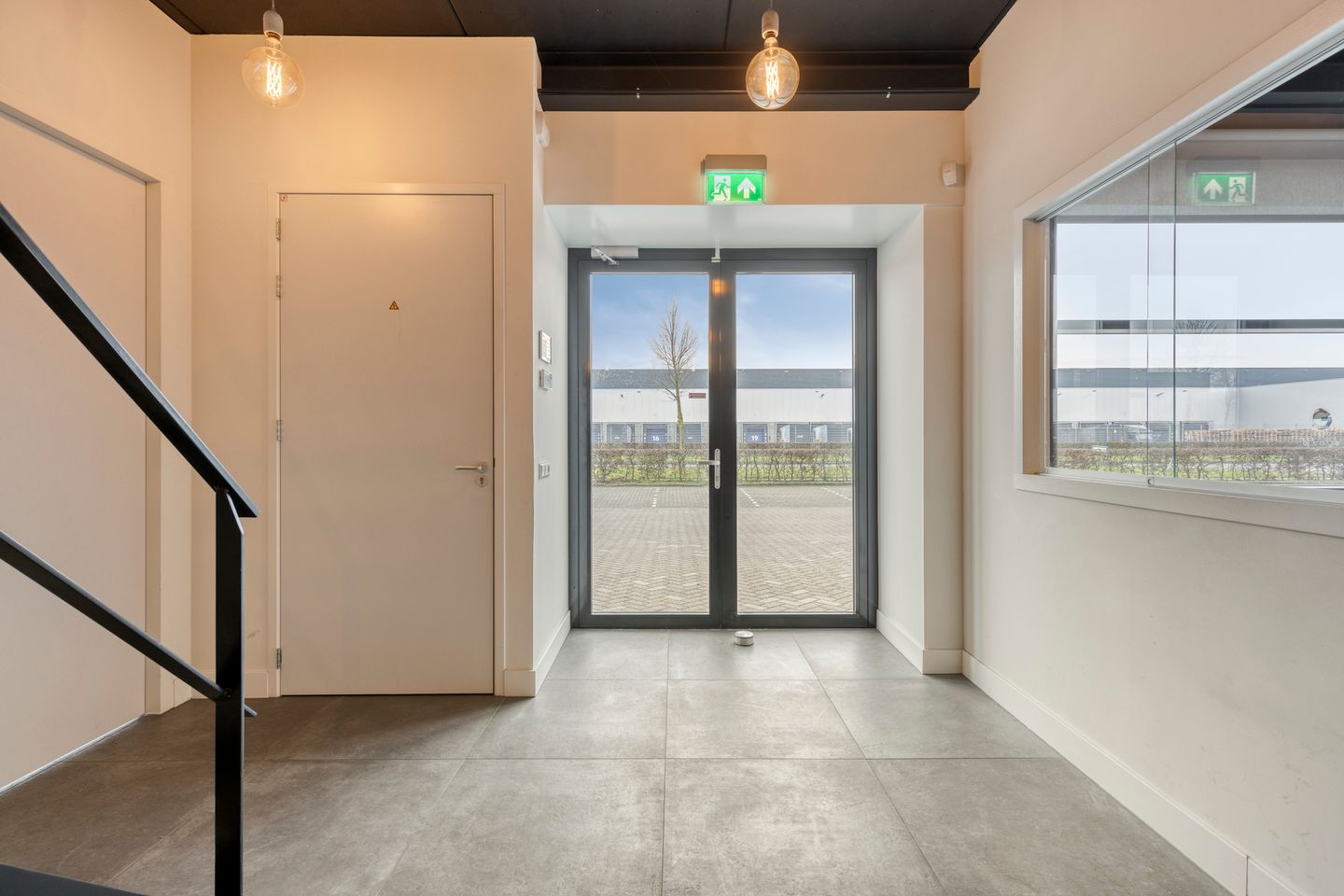 View photo 4 of van Harenstraat 6