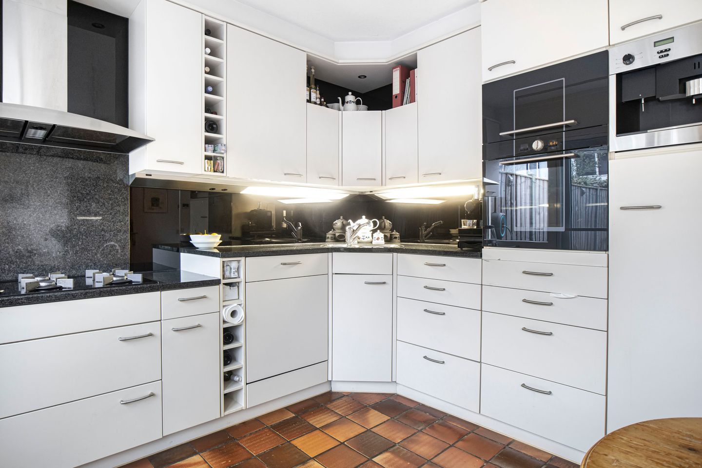 Foto 14 van State 14