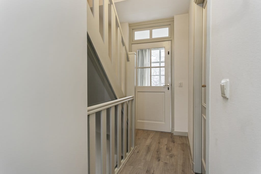 Photo 10 of Clarastraat 7