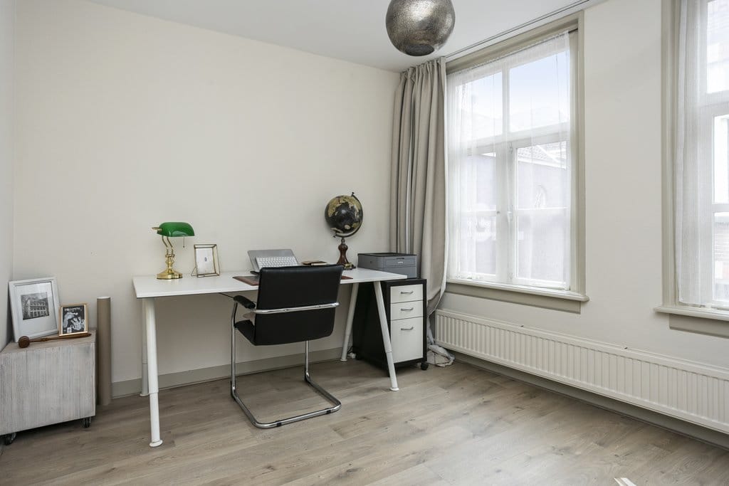 Photo 11 of Clarastraat 7