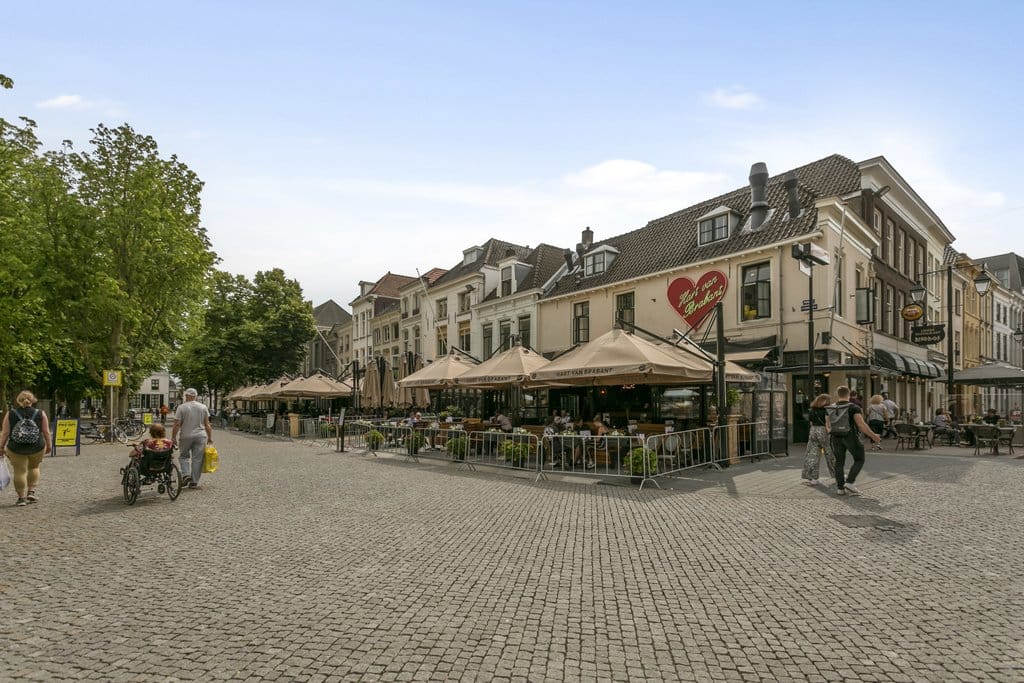 Photo 20 of Clarastraat 7