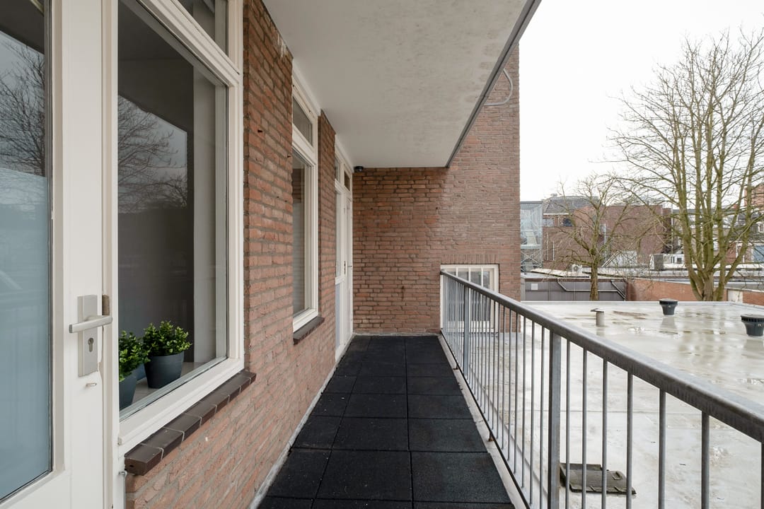 Photo 23 of Oldenzaalsestraat 71