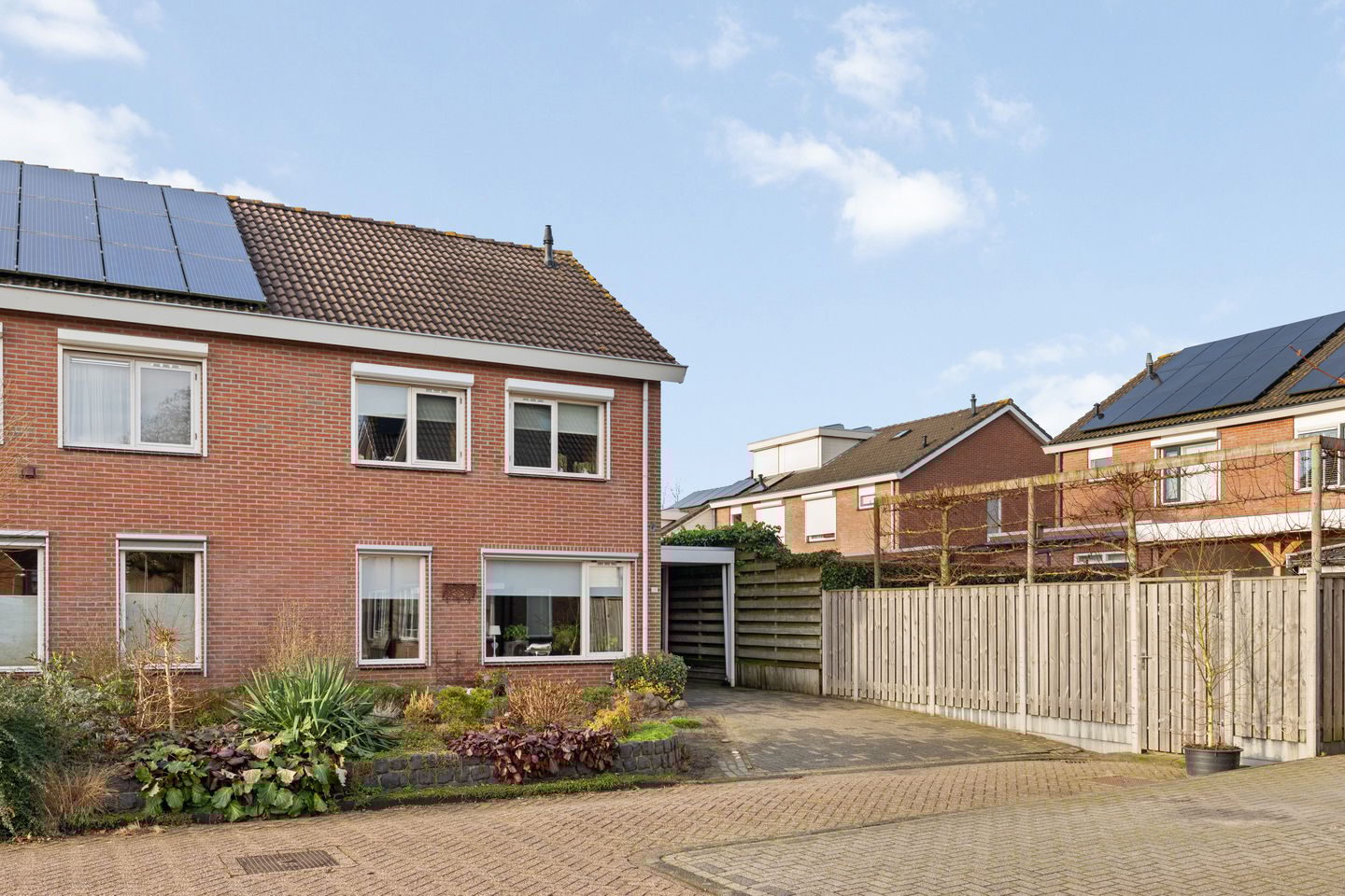 Photo 1 of Tjalkstraat 55