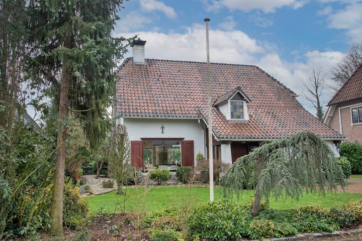 Foto 2 van Mr Visserstraat 8