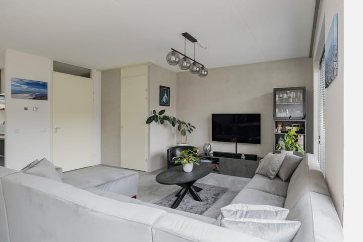 Foto 4 van Lisdodde 100