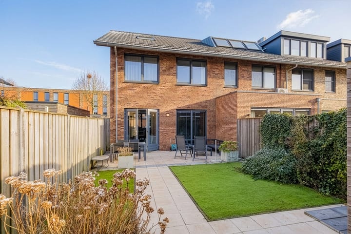 Foto 29 van Lisdodde 100