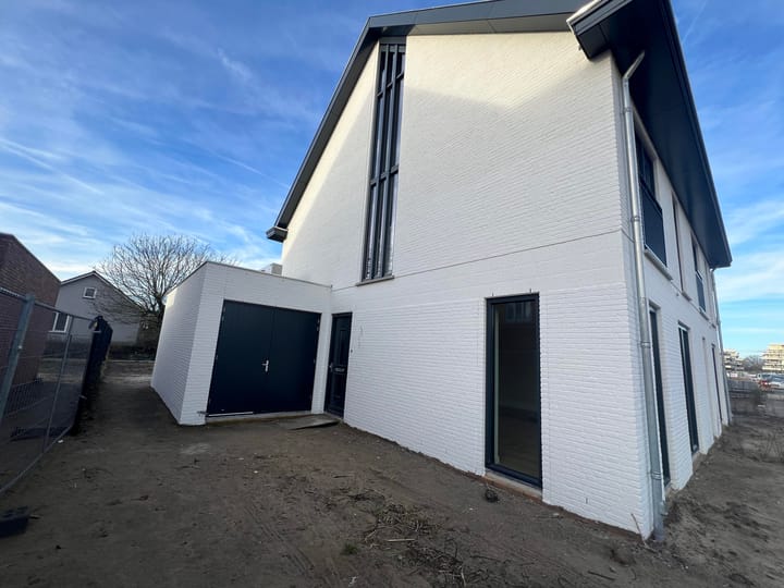 Photo 2 of Oosterhoutsedijk 48-A10