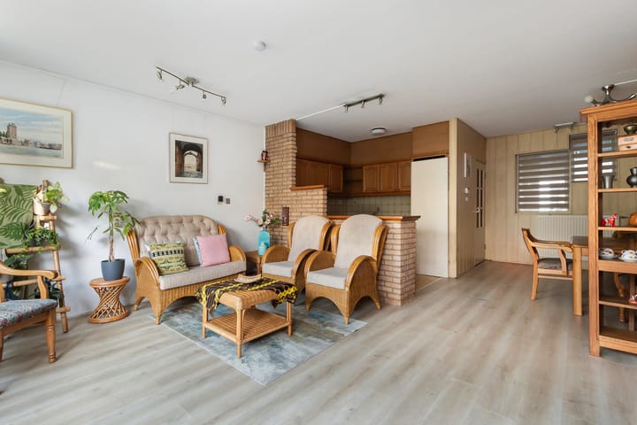 Photo 9 of Essenburg 19