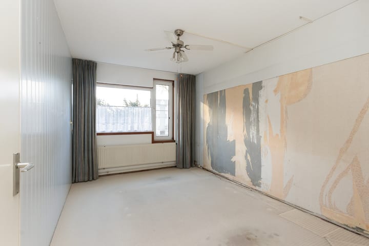 Photo 15 of Essenburg 19