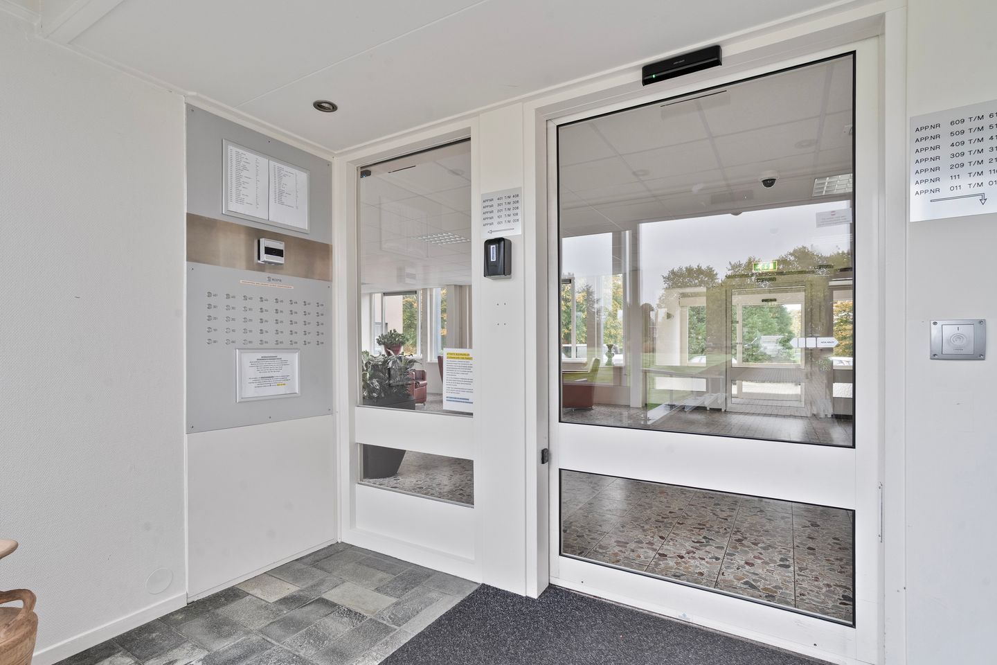 Foto 10 van Dikkersstraat 1-206