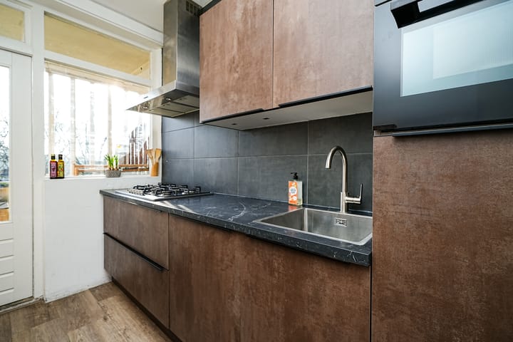 Photo 4 of Van Wijngaardenlaan 90