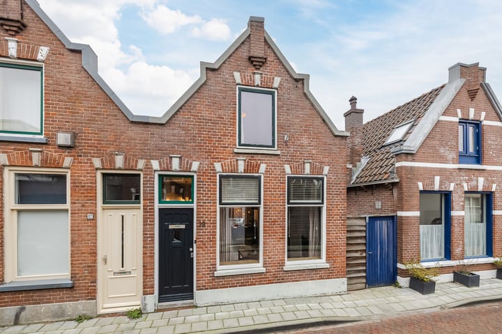 Voorstraat 19