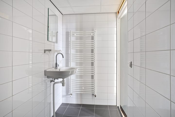 Foto 28 van Tjaarda 230