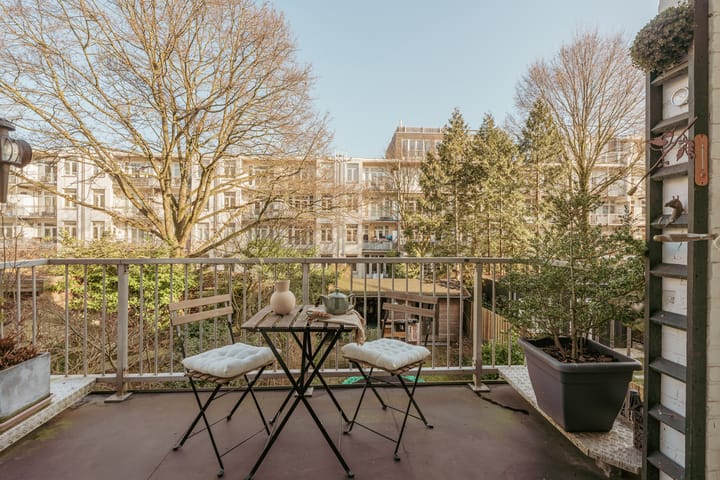 Photo 2 of Admiraal De Ruijterweg 256-1