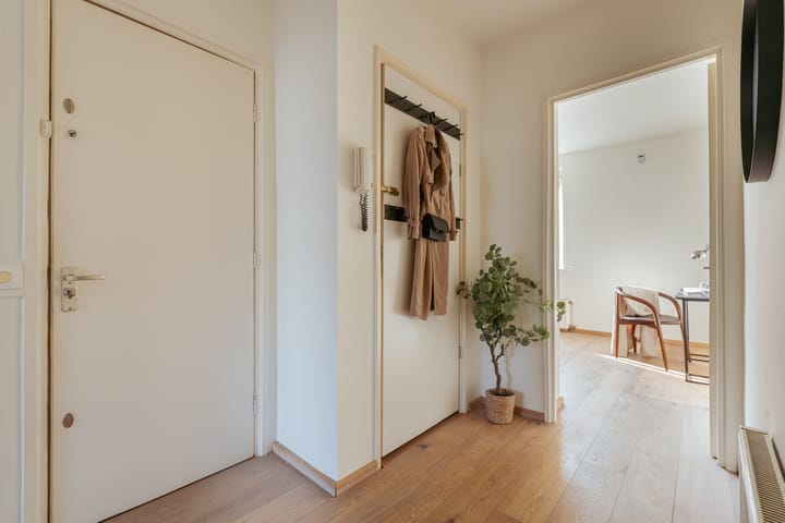 Photo 5 of Admiraal De Ruijterweg 256-1