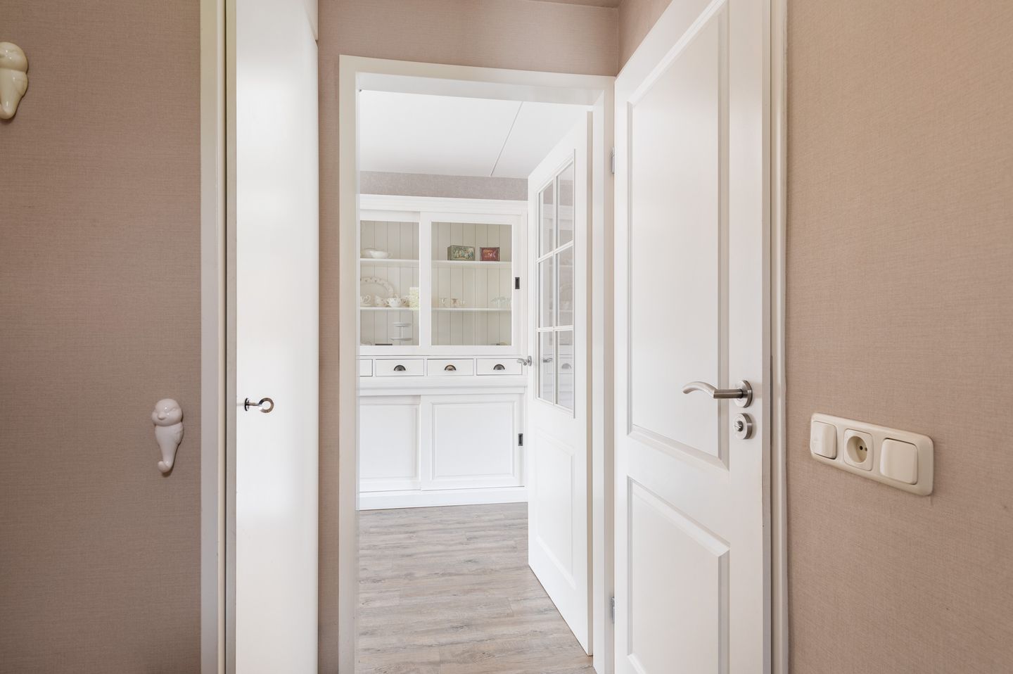 Photo 10 of Welhaak 42