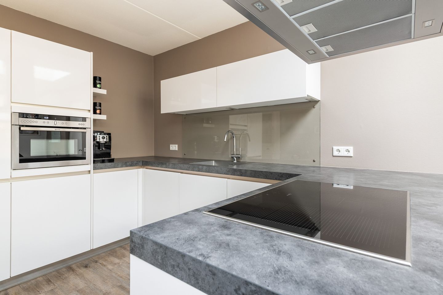 Photo 20 of Welhaak 42