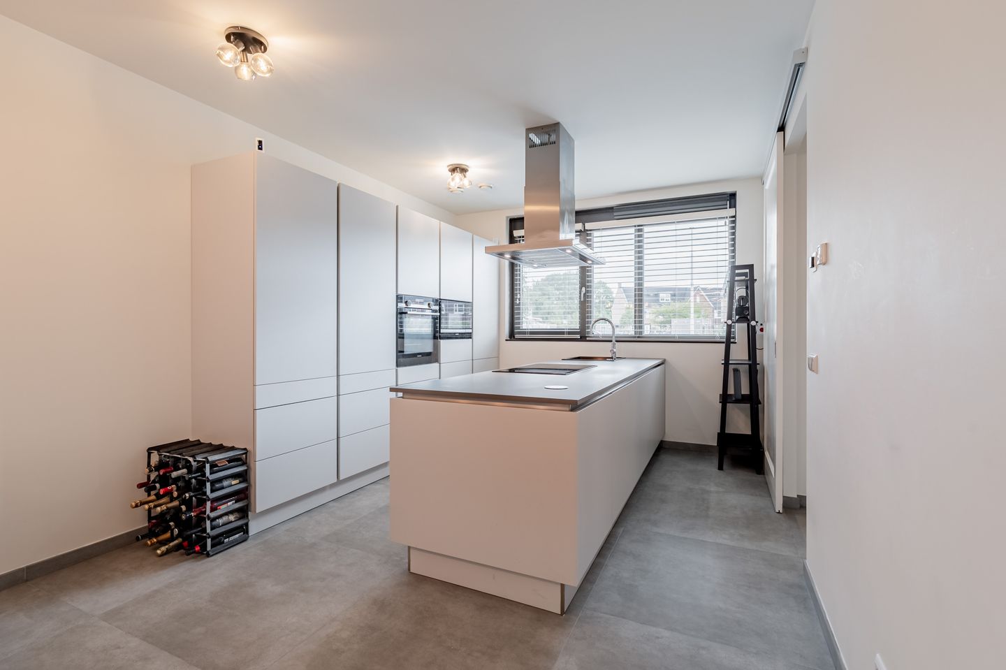 Photo 10 of Charles Gabrijweg 42