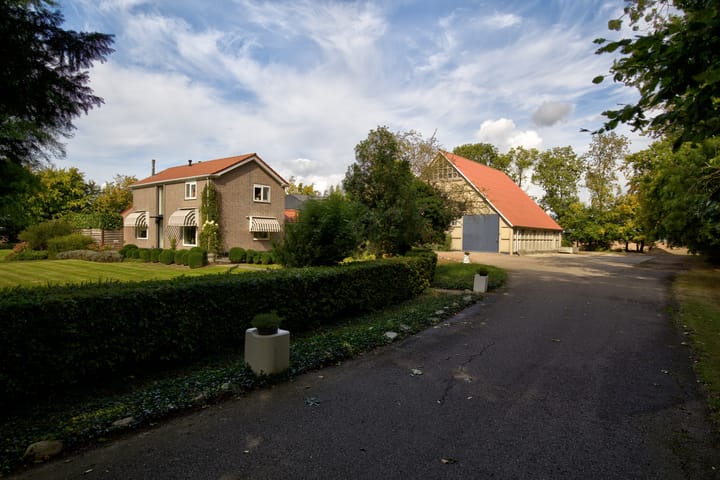 Foto 5 van Vliegtuigweg 5