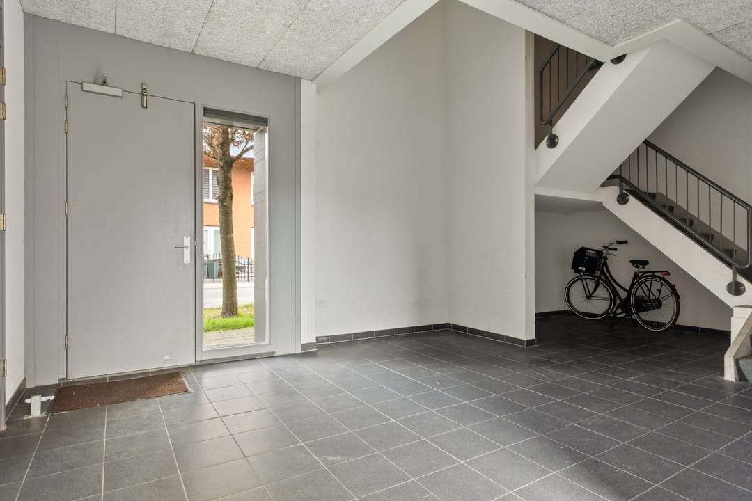 Photo 8 of Vooronder 76