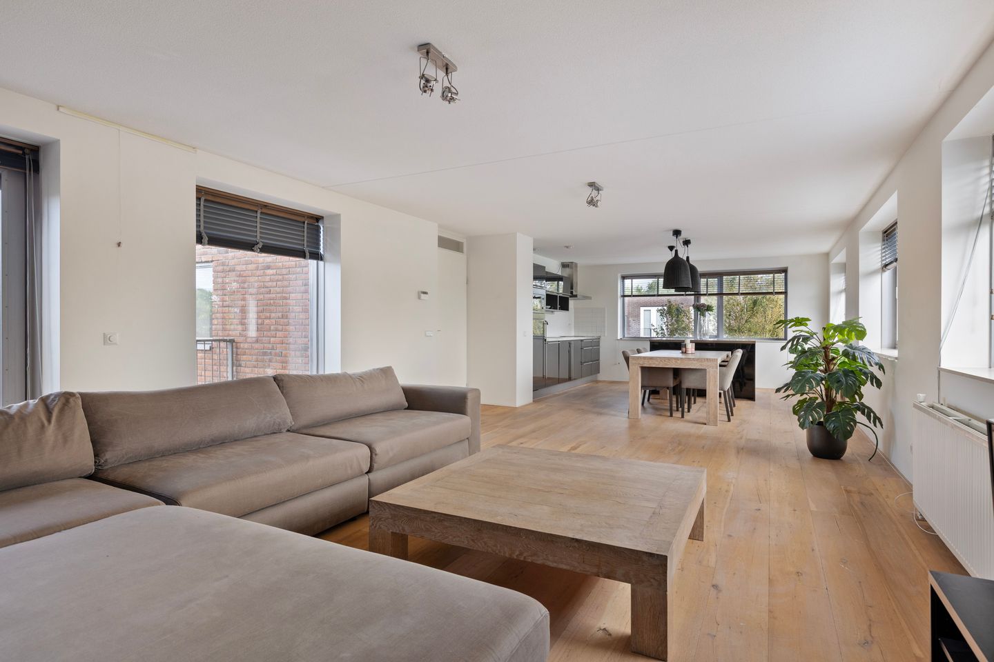 Photo 14 of Vooronder 76