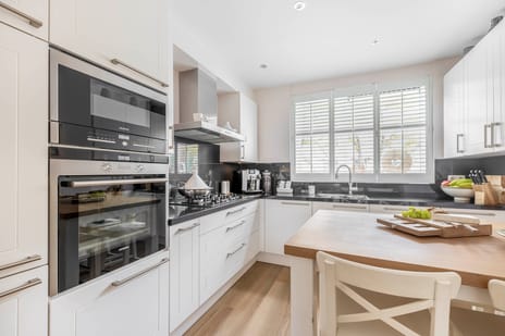 Ganzerik 8 tertiary image