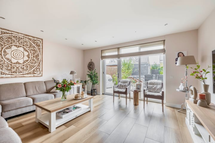 Photo 2 of Ganzerik 8