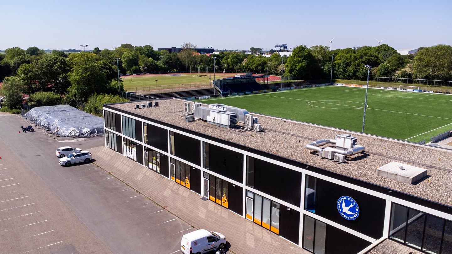 View photo 3 of Middelzeelaan 16-18