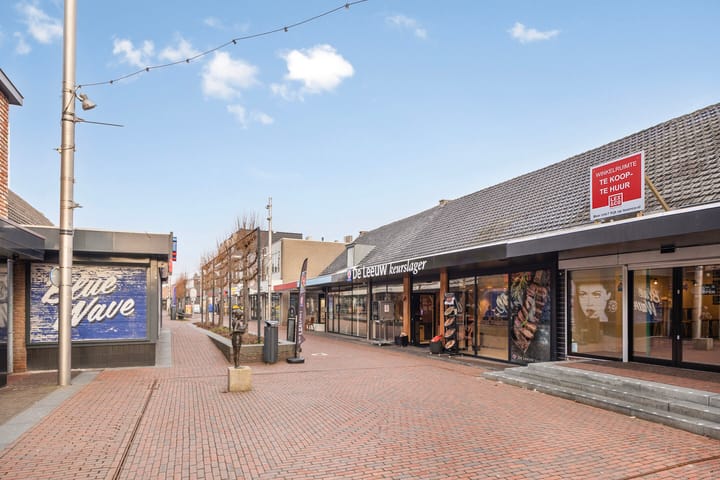 Middenbaan 66, Barendrecht