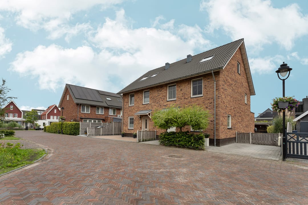 Photo 8 of Albert Einsteinstraat 14