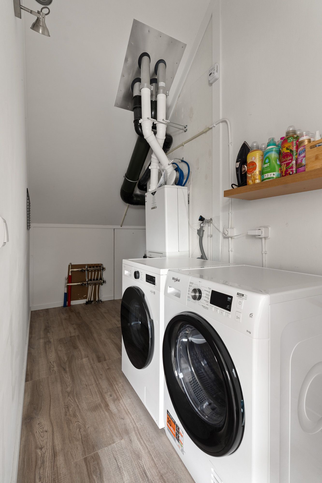 Photo 45 of Albert Einsteinstraat 14