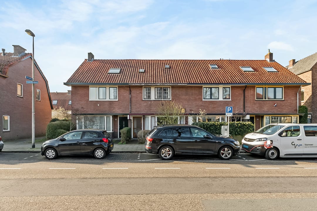 Photo 2 of Laarderweg 68