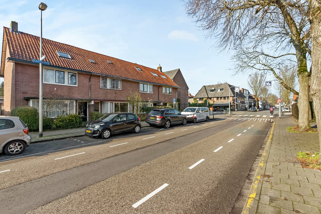 Photo 38 of Laarderweg 68