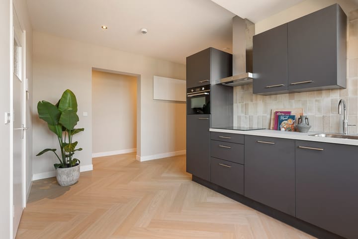 Photo 2 of Kloosterstraat 10-C