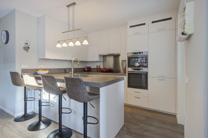 Photo 4 of Spitter 38