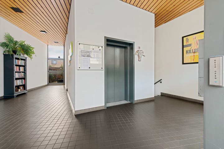 Photo 4 of Hogeweg 22-F13