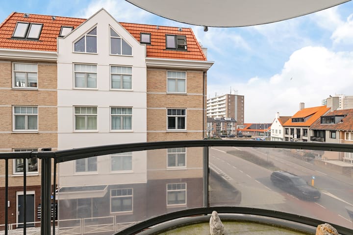 Photo 20 of Hogeweg 22-F13