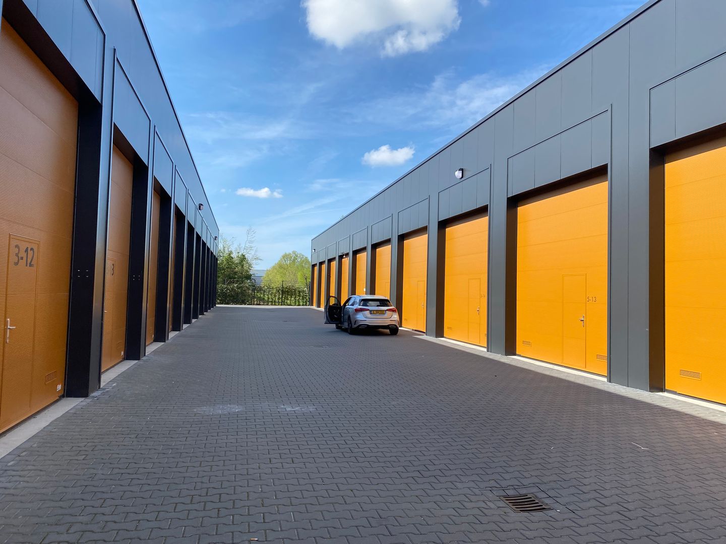 View photo 2 of Zeilschip 5-12