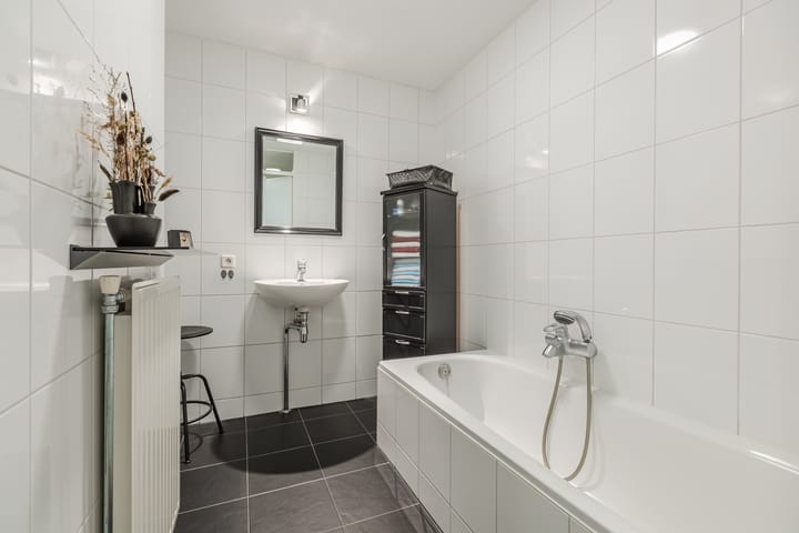 Photo 22 of Ina Dammanstraat 13