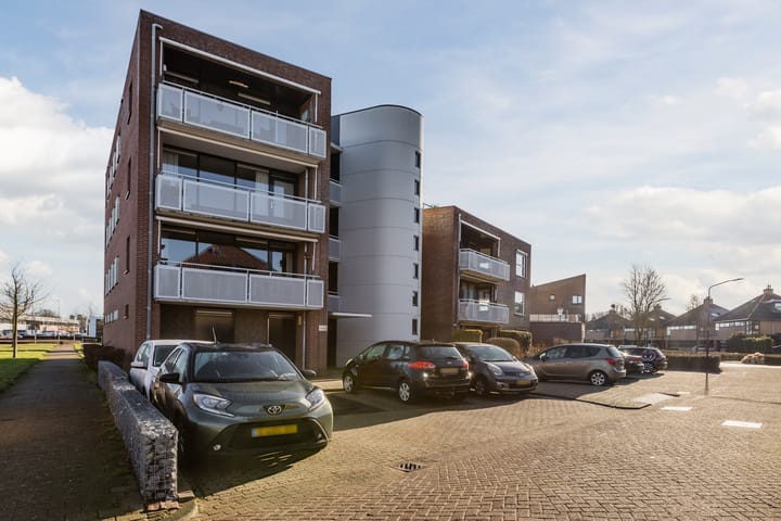 Photo 31 of Ina Dammanstraat 13