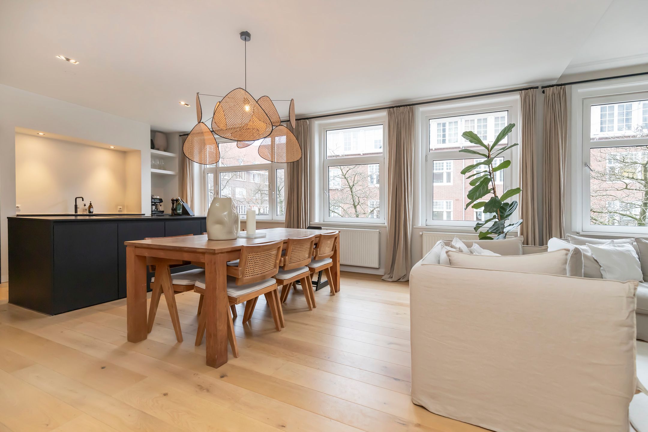 Photo 12 of Deurloostraat 2-1