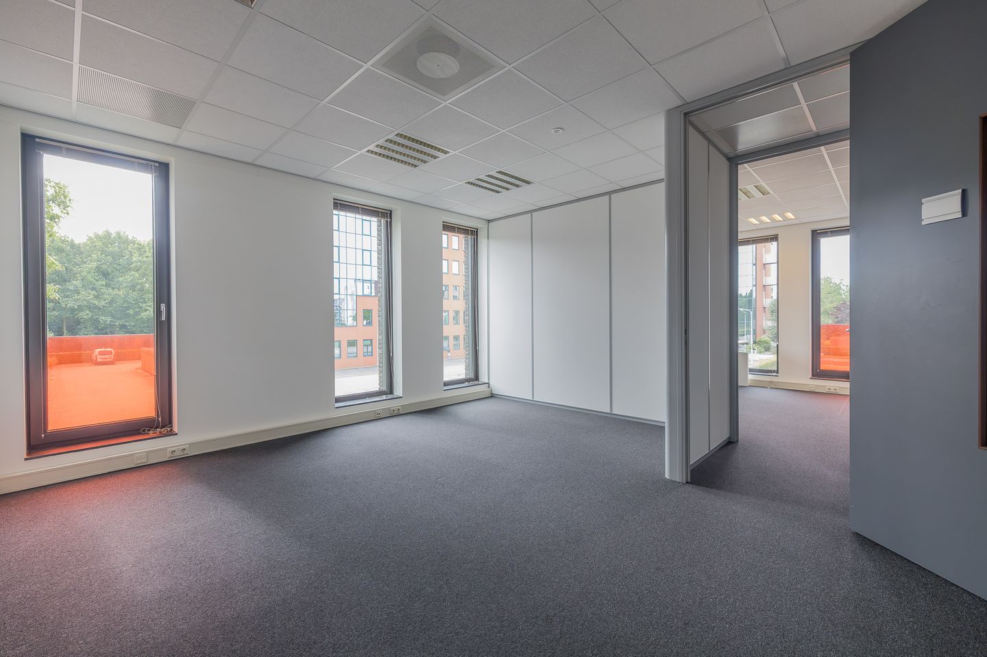 View photo 2 of Donau 5-22