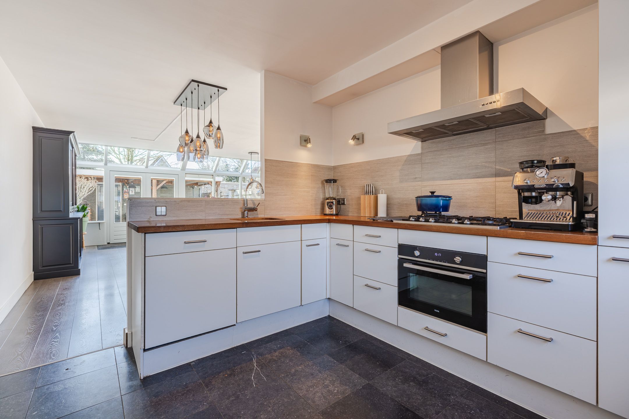 Foto 3 van Oudstraat 8